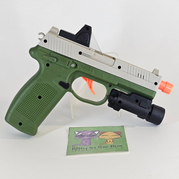 Cosplay Props - Green Gun